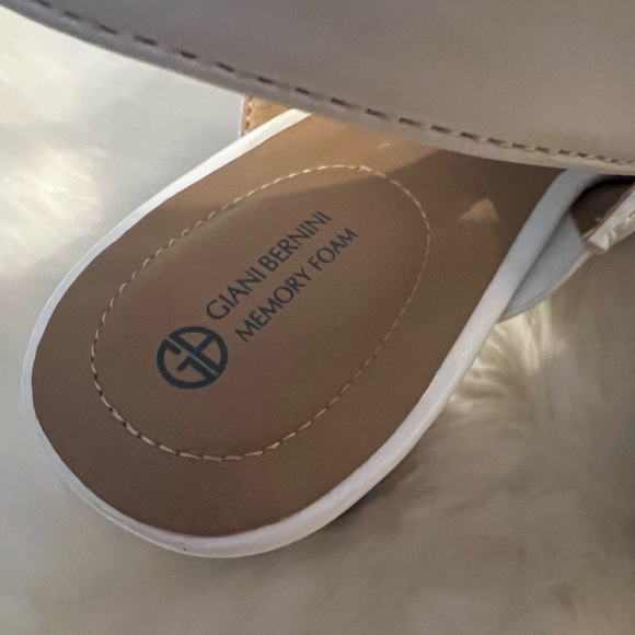 Giani Bernini Celinaa Memory Foam Sandal, Size 10 - Picture 6 of 6